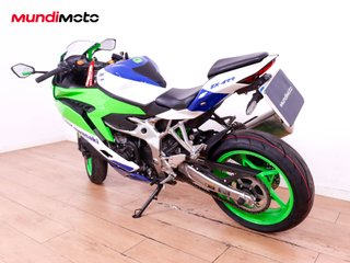 KAWASAKI NINJA ZX 4R