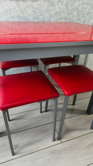 Conjunto de mesa de cocina con 4 banquetas