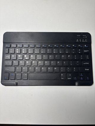 Samsung Tablet Blanca + teclado inalámbrico