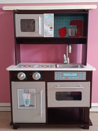 Cocina infantil de juguete
