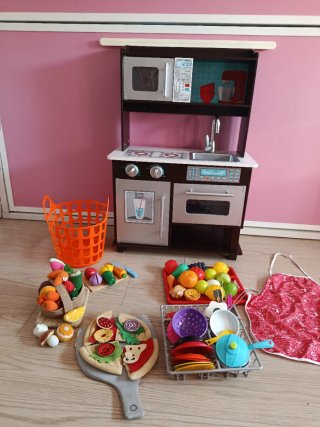 Cocina infantil de juguete