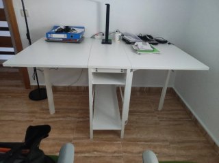 Vendo 2 mesas de cocina blancas sin sillas