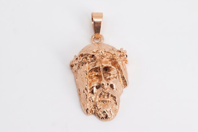 J-0905 Colgante Cristo Oro 18K