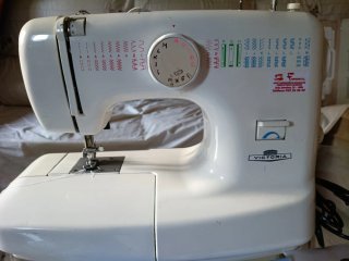 Máquina de coser Victoria