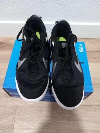 Deportivas Baloncesto Negras y Plateadas