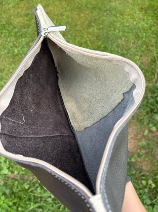 Pochette in pelle bicolore grigio/beige
