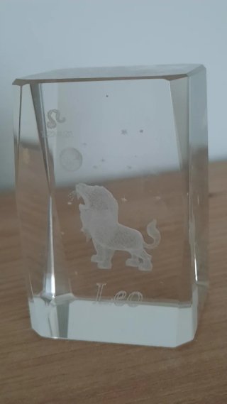 Figura de cristal Leo