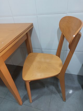 Mesa extensible madera y 3 sillas cocina