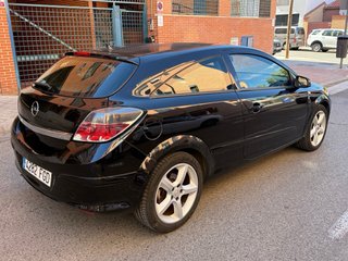 Opel Astra 2007