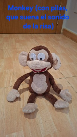 08 -  Peluches y muñecos variados