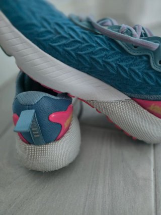 Zapatillas Under Armour Teal y Rosa
