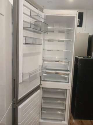 Nevera AEG con garantía y transporte