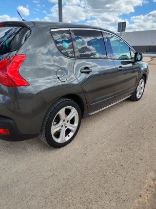 Peugeot 3008 2010