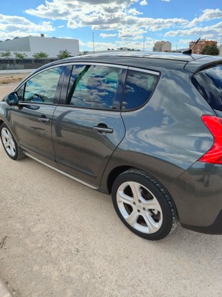 Peugeot 3008 2010