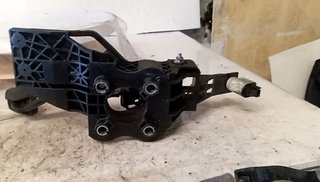 Pedal freno peugeot 117839 84pd8j0799094 rifter