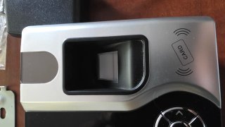 Reloj de fichar biométrico para empleados de empre