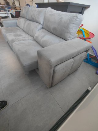 Sofá 3 plazas como nuevo, tela gris  antimanchas