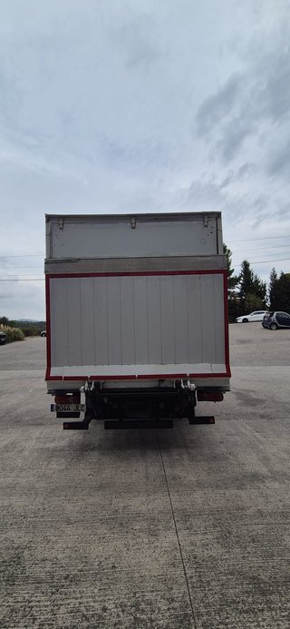 Camión Renault Midlum 220 DXI 2013