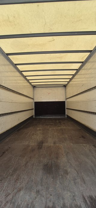 Camión Renault Midlum 220 DXI 2013