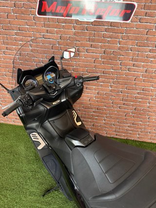 Yamaha TMAX 560 Tech MAX