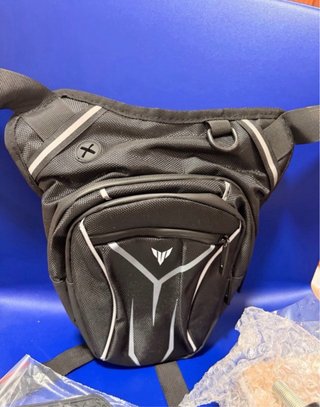 Riñonera/bolsa pierna negra