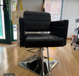 2 Sillones de peluquería negros