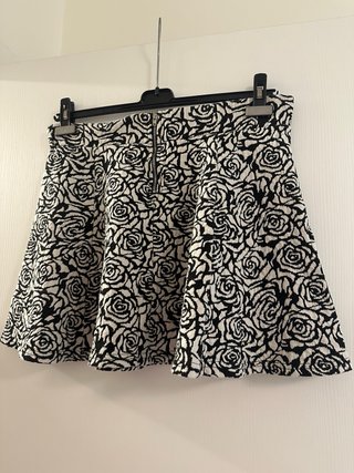 Gonna H&M corta sciancrata