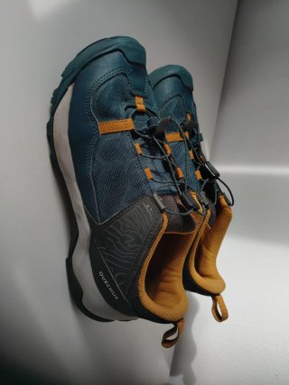 Zapatillas montaña niño Quechua Talla 32