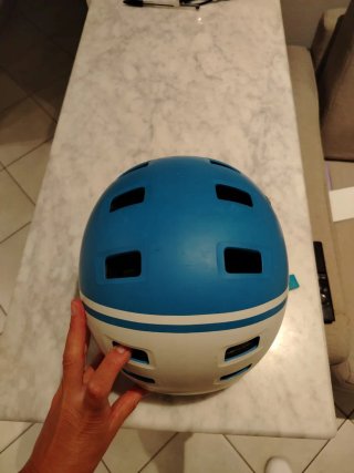 Casco B'TWIN blu e bianco