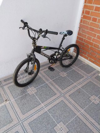 Bicicleta BMX AVIGO