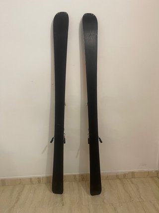 Esquís Atomic Vantage con fijaciones