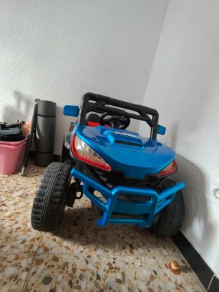 Coche eléctrico infantil SUPER