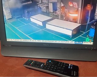 TV Sony Bravia KDL 20B4050 + Fire TV Stick