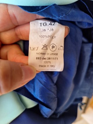 Abito tubino blu con fiocco azzurro