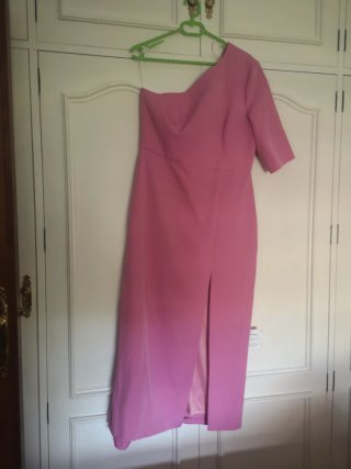 Vestido fiesta rosa asimétrico