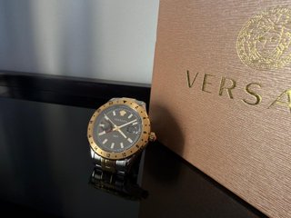 Relógio Versace Hellenyium 42mm Novo