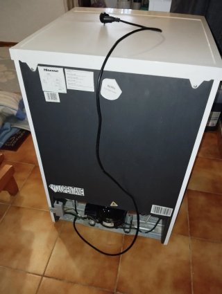 Frigorífico Hisense blanco 83.  56. 56