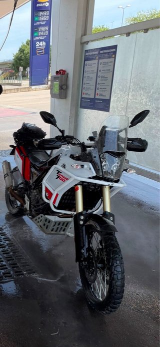 Yamaha Tenere 700 Adventure 2021