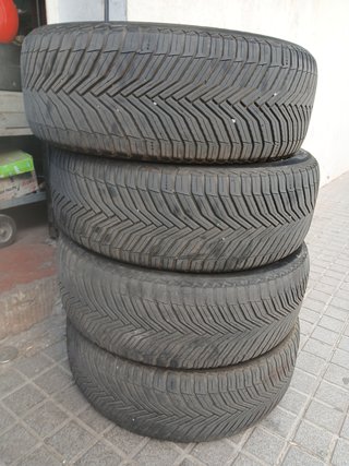 Neumático Michelin 235/50 R20 104W