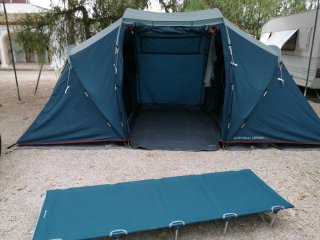 Catre de camping Quechua