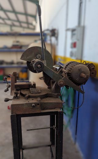 Cortador de Hierro CUTTING