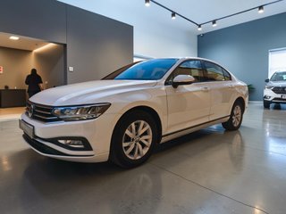 Volkswagen Passat 2022
