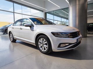 Volkswagen Passat 2022
