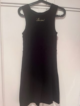Vestido Negro Desigual con Estampado Floral