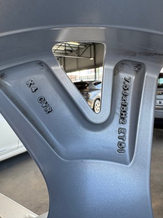 4 Llantas VW Originales + Neumáticos Bridgestone