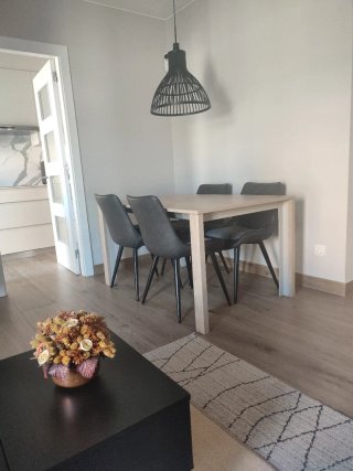 Mesa comedor 1,40 x 0,90x75 alto extensible