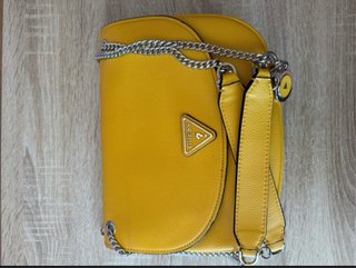 Bolso Guess Amarillo