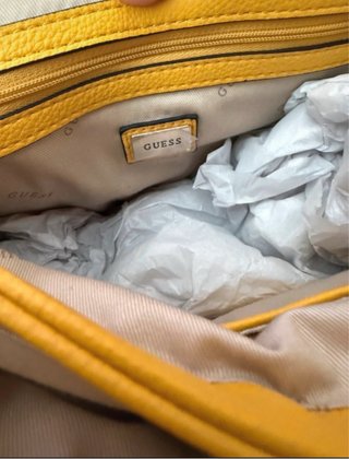Bolso Guess Amarillo