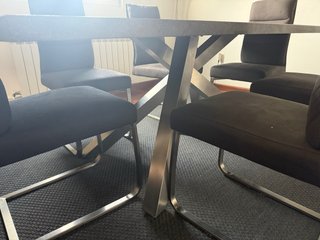 Mesa de comedor gris moderna con 6 sillas