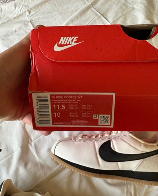 Nike Cortez Blancas y Negras